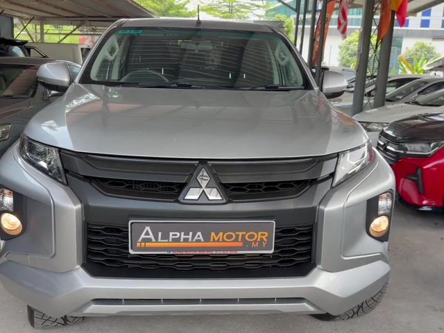 Mitsubishi TRITON 2.4 (A) PREMIUM 4X4 HARGA LELONG - 1