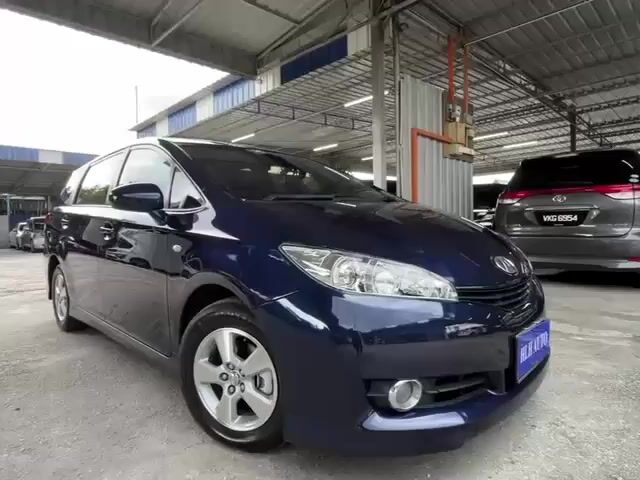2011 Toyota WISH 1.8 (A) Tip Top Condition - 1