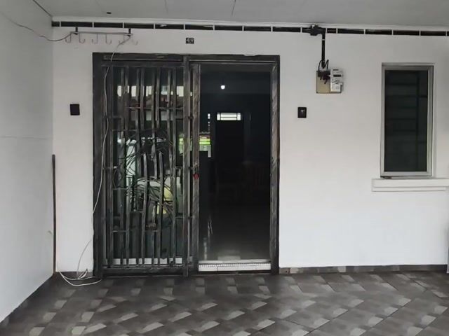 Video Image 1