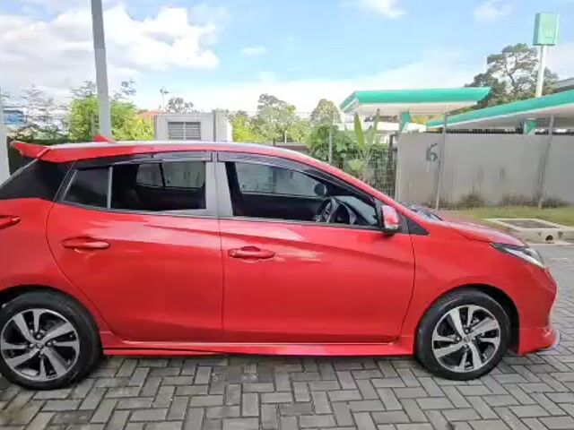 Toyota YARIS 1.5 E (A) ORI PAINT F/SERVICE WARANTY - 1