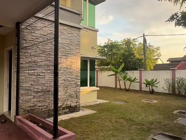 Video Image 1