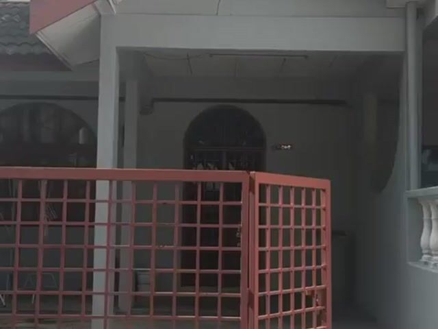 Video Image 1
