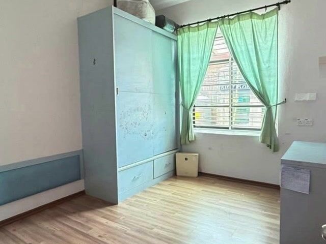 Video Image 1