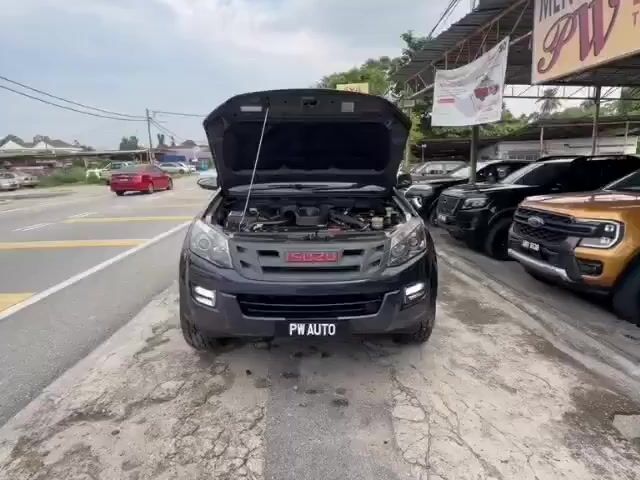 ISUZU D-MAX 2.5(M)STD 4JK TD VGS 5SPD 4X2 pickups - 1
