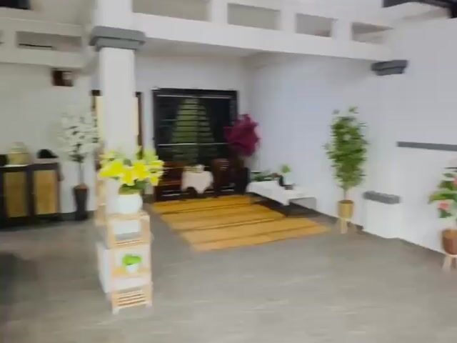Video Image 1