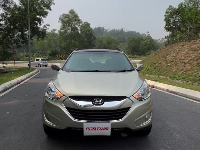 2011HyundaiTucsonPremium2.0(A)B/ListBolehLoanKedai - 1