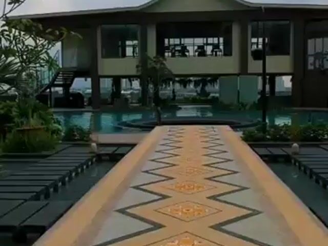 Video Image 1