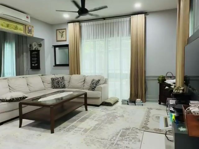 Video Image 1