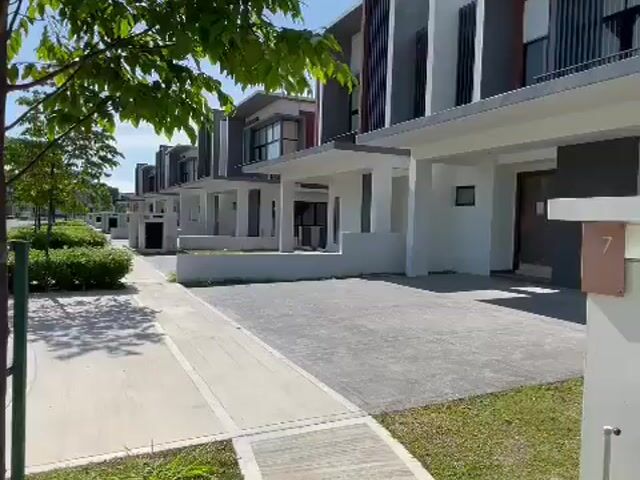 Video Image 1