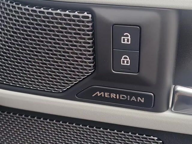 2023 Land Rover Defender 2.0L 110Se MERIDIAN SOUND - 1