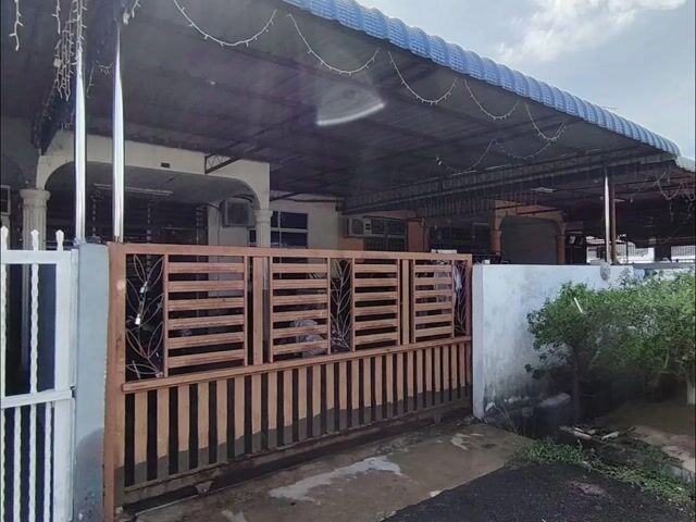 Video Image 1