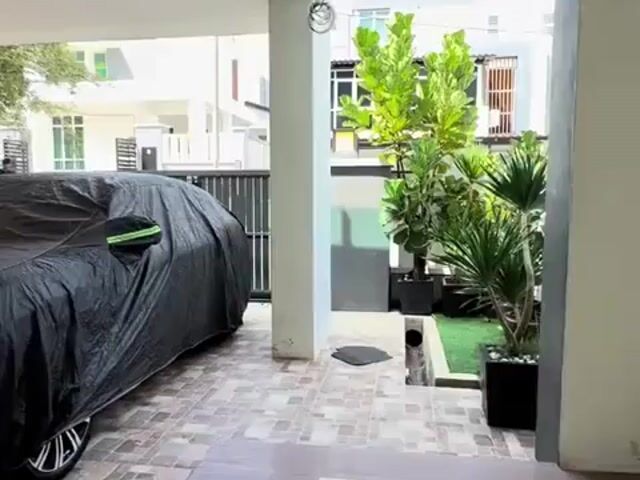 Video Image 1