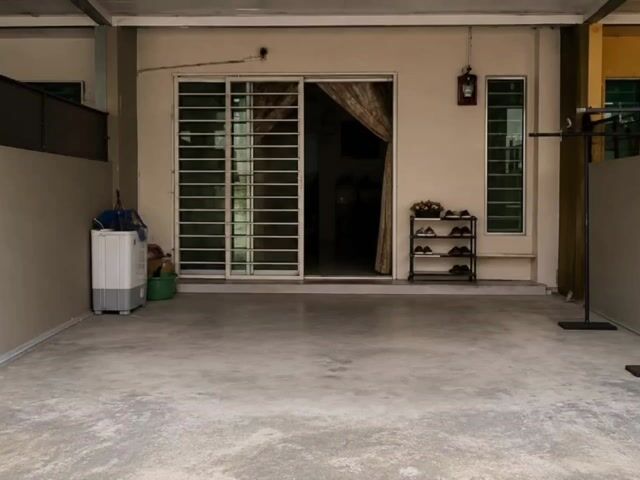 Video Image 1