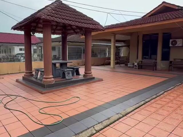 Video Image 1