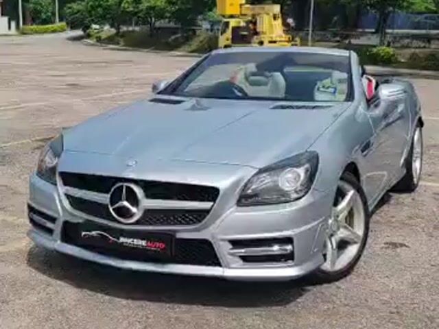 Mercedes Benz SLK200 1.8 AMG SPORT HARDTOP LOW MIL - 1