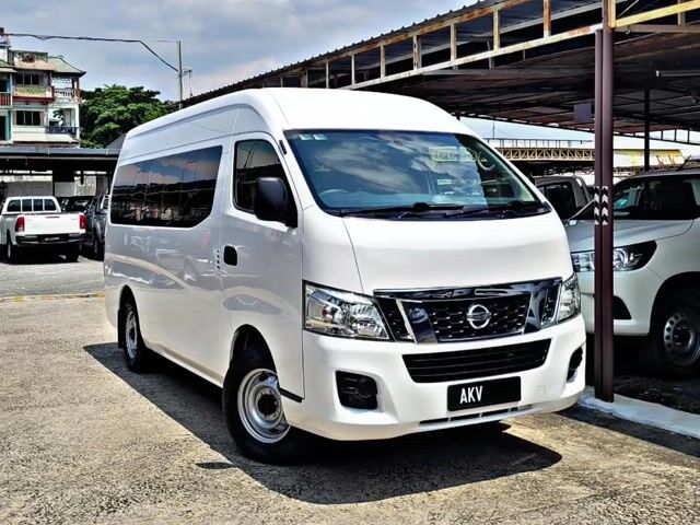 2017 Nissan URVAN 2.5D HIGH ROOF VIP SEATS TIP TOP - 1