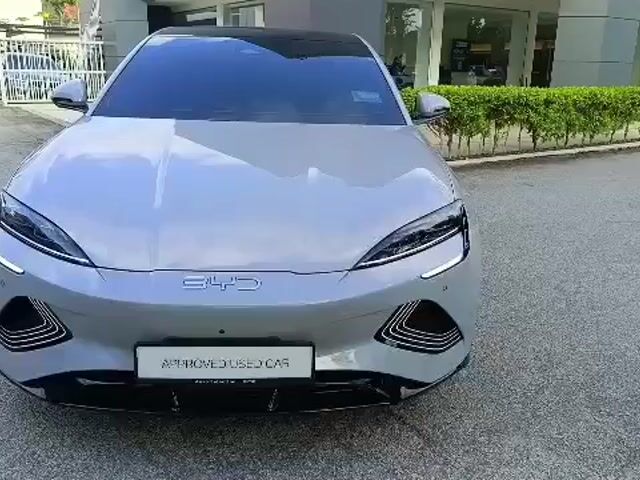 2025 BYD SEAL Premium - 1