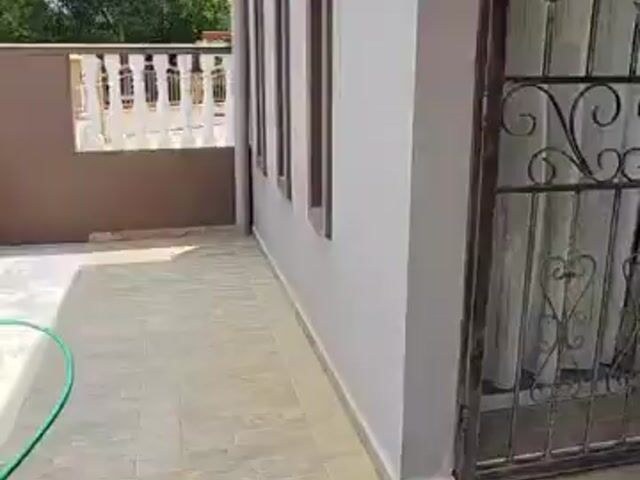 Video Image 1