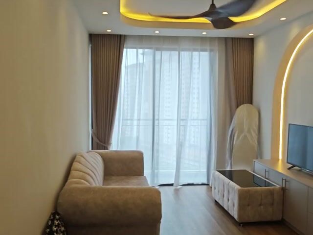 Video Image 1