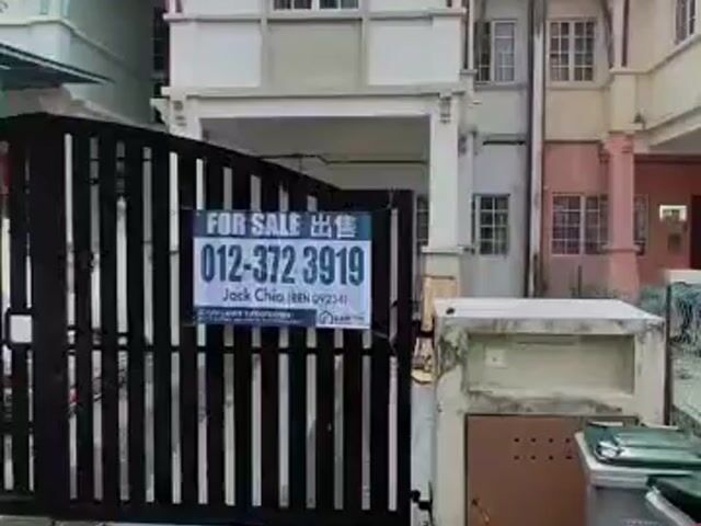 Video Image 1