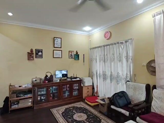 Video Image 1