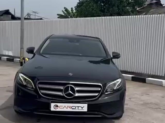 2019 Mercedes Benz E250 AMG PREMIUM COME 1Y-WRNTY - 1