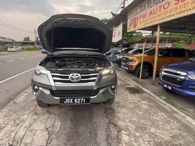 TOYOTA FORTUNER 2.7(A) SRZ 2TR VVT-I 6SPD 4X4 suv - 1
