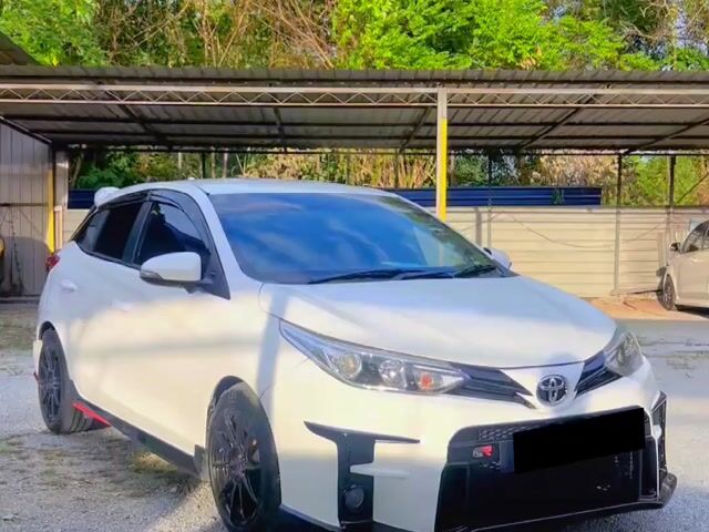 2019 Toyota YARIS 1.5 E (A) - 1