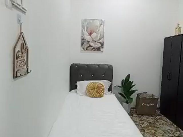 Video Image 1