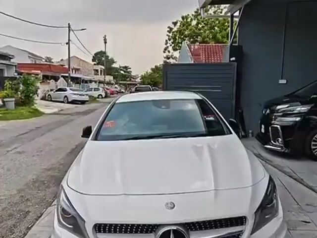ON THE ROAD 2014 Mercedes Benz CLA 250 2.0 AMG - 1