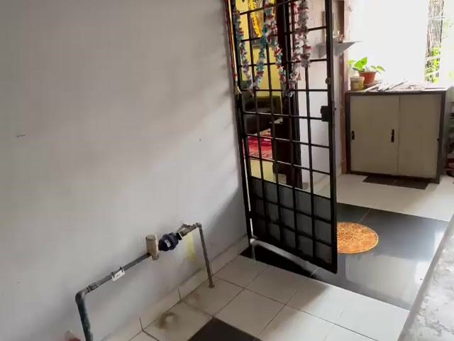 Video Image 1