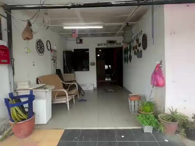Video Image 1