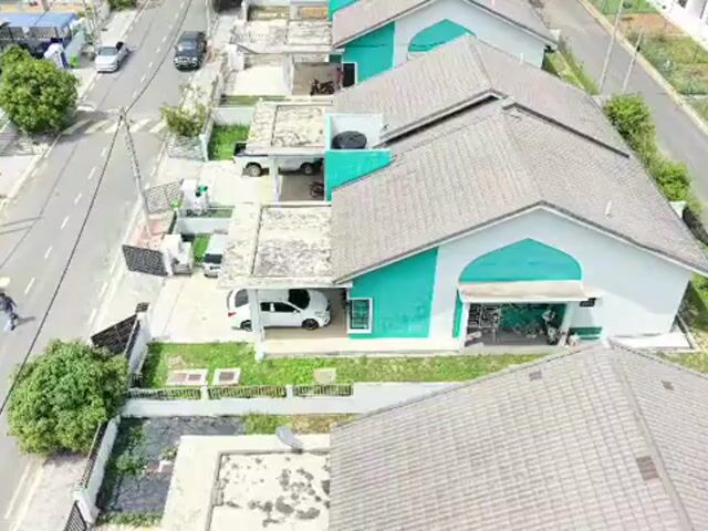 Video Image 1