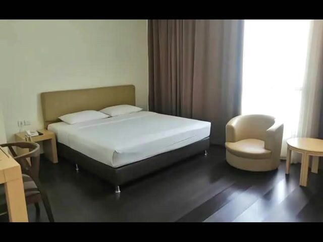 Video Image 1