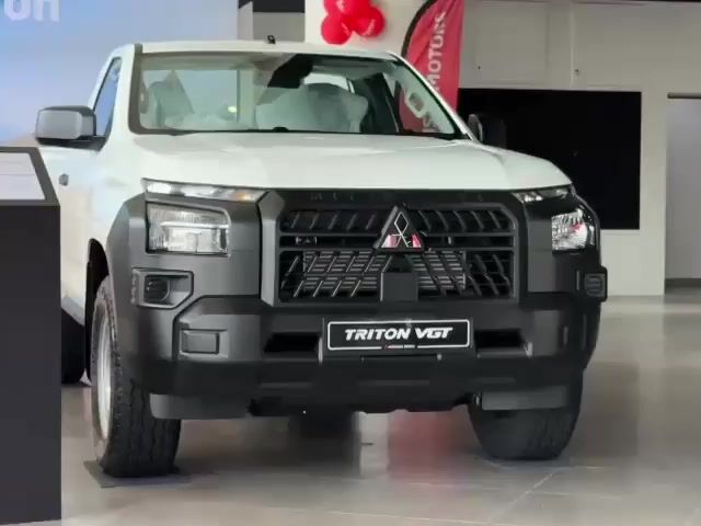 Mitsubishi Triton Single-Cab 4X4 Baru UNTUNG GILA - 1