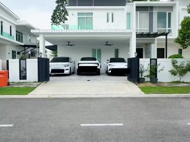Video Image 1
