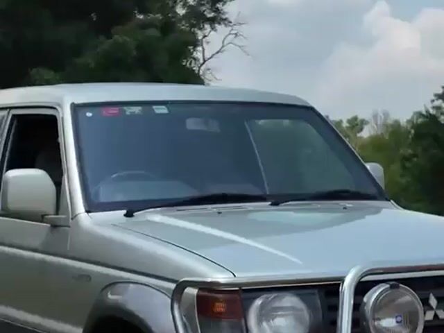 Y-2002 Mitsubishi PAJERO 2.5 DT (M)Siap tukarnama - 1