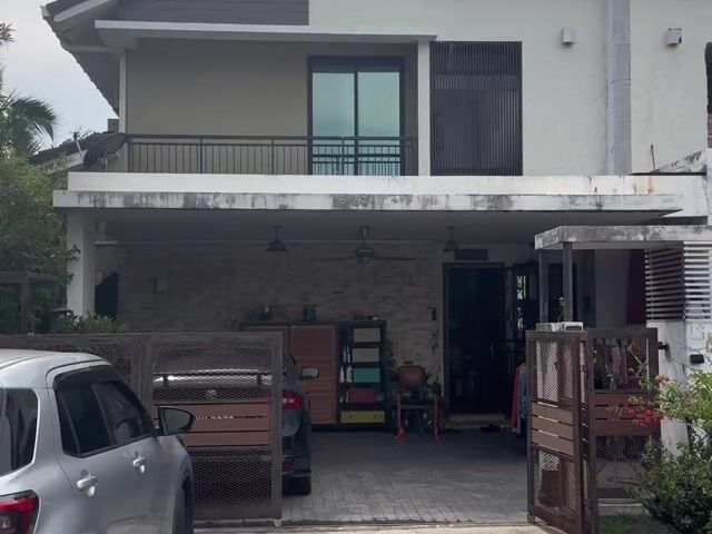 Video Image 1