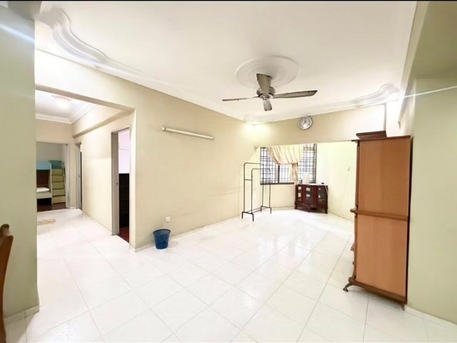 Video Image 1