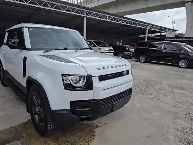 2021 Land Rover DEFENDER 110 P300 5A A/SUSPENSION - 1
