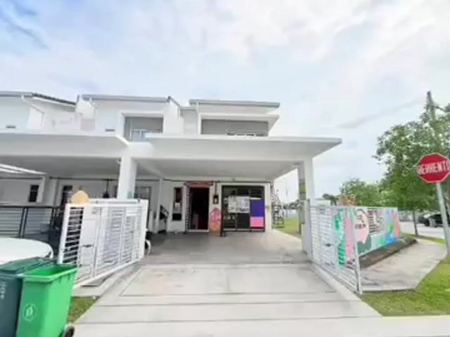 Video Image 1