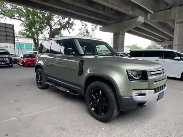 2023 Land Rover Defender 110 P300 SE PanRoof       - 1