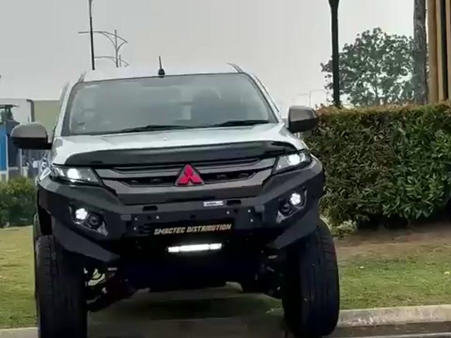 2020 Mitsubishi TRITON 2.4 VGT MY19 L200 ENHANCED - 1