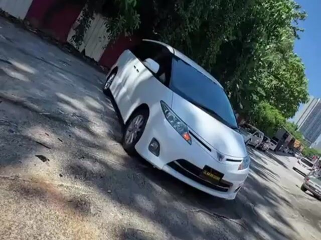 11/15 Toyota ESTIMA 2.4 AERAS *OTR W/O INS & R/T - 1
