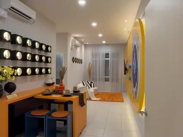 Video Image 1