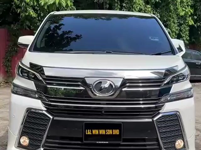16/20 Toyota VELLFIRE 2.5 car kin see to belive - 1