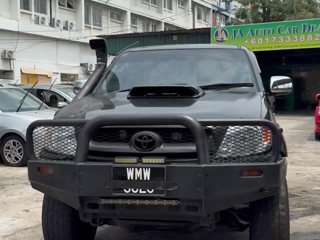 2006 Toyota HILUX 2.5 G MY05 KUN25R (A) - 1