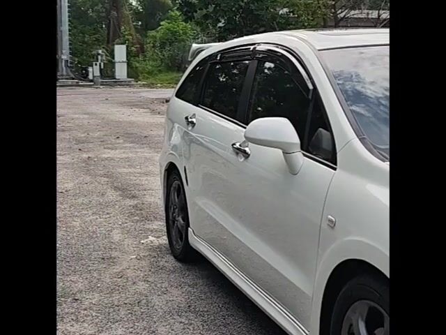Honda STREAM 1.8 i-VTEC RSZ 2010 (A) Sunroof Spec - 1