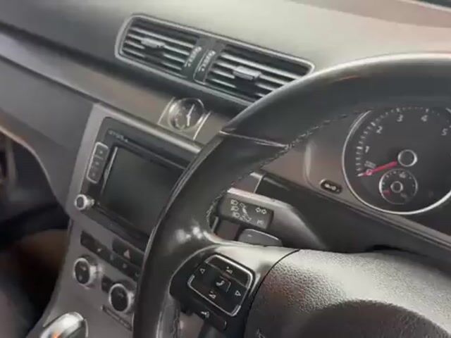 1 owner VOLKSWAGEN Passat 1.8 AUTO - 1