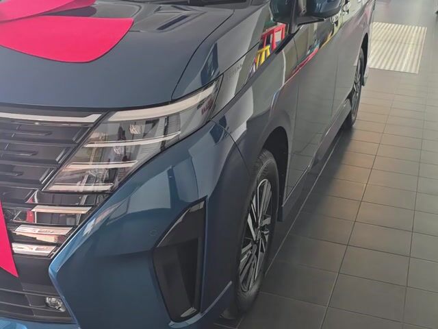 NEW NISSAN SERENA E- POWER Highway Star  - 1